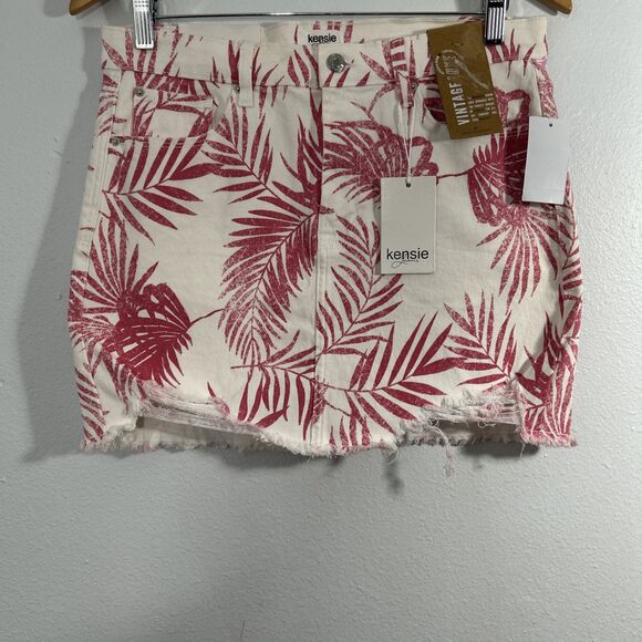 Kensie‎ Jeans Mini Skirt Womens 6 28 Palm Leaves Strawberry Frayed Hem Y2K - Picture 1 of 5